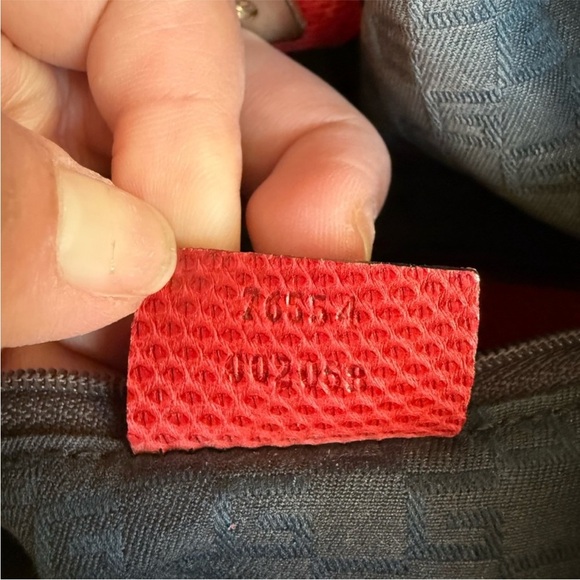 Authentic Vintage Gucci Bag - Picture 7 of 11